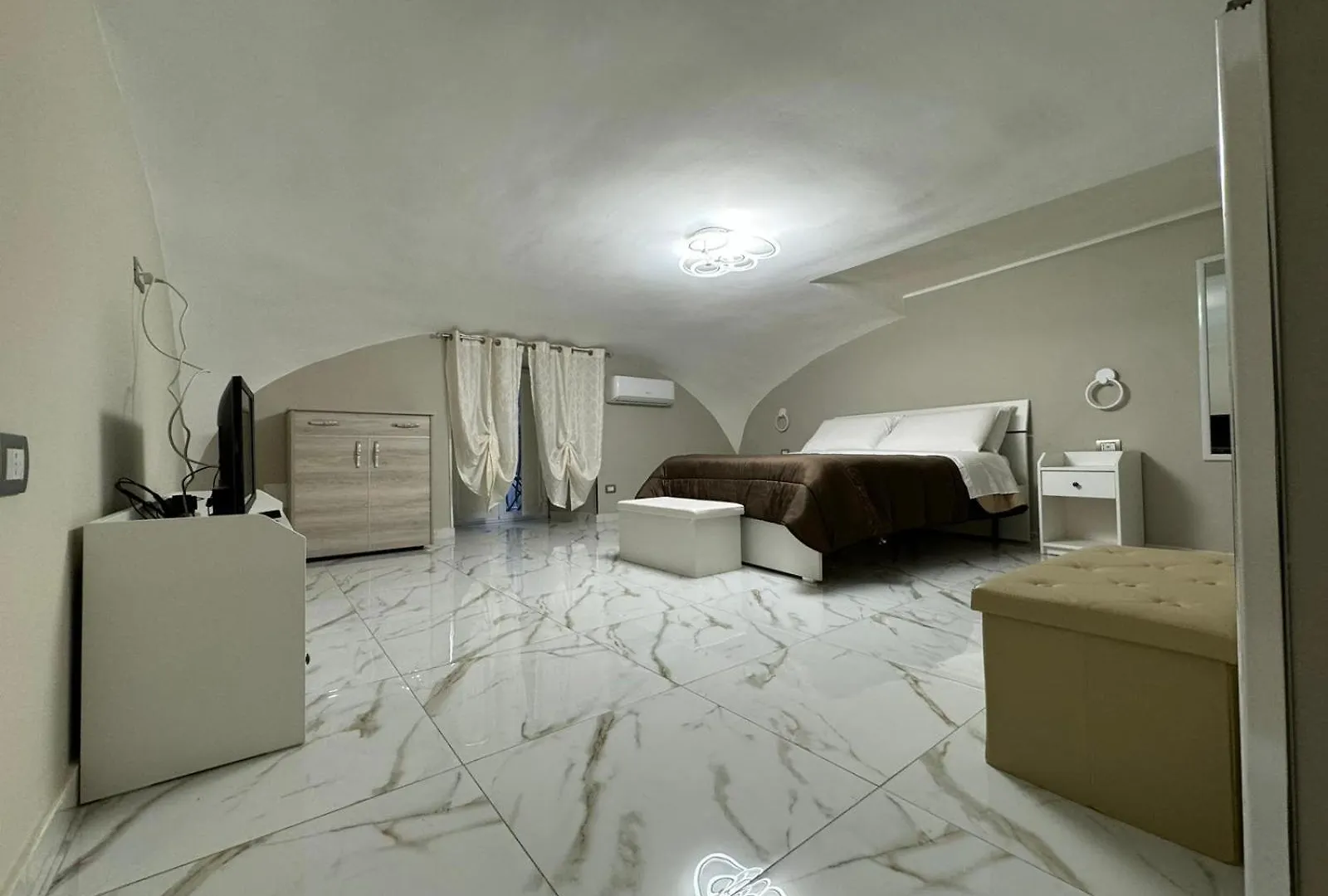 Pizzaiola'S Home Naples 0*,